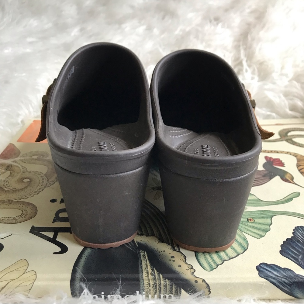 Crocs Sarah Clog Espresso Strap Crosslite - Picture 4 of 7